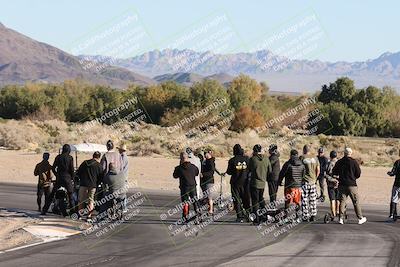 media/Jan-15-2026-Racers Edge (Thu) [[dfebeb70ab]]/1-Around the Pits-Track Walk/
